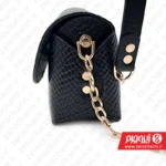 جزئیات یراق طلایی کیف زنانه چرمی